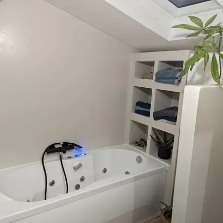 Avec Piscine *